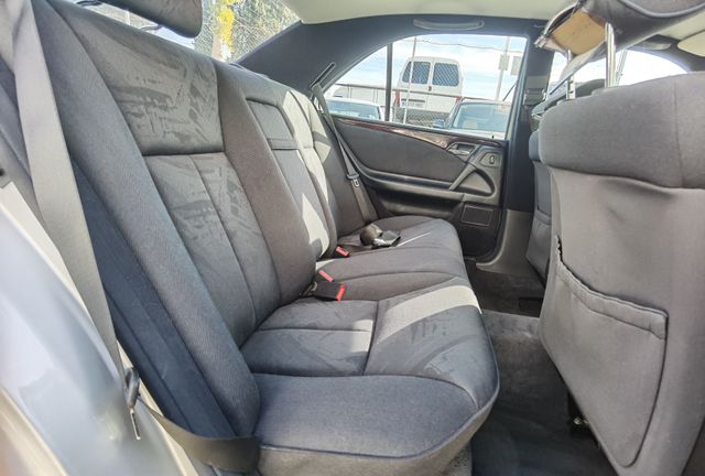 Mercedes-Benz Clase E 300d - 136cv