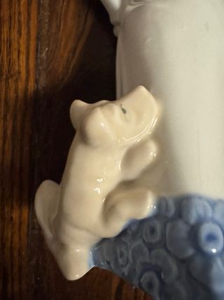 Figura cerámica niña con perro