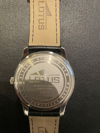 Reloj Lotus Caballero Elegante Negro