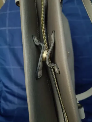 Bolso Calvin Klein Gris Nuevo con Tara