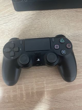Consola PS4 1TB Negra + Mando DualShock 4