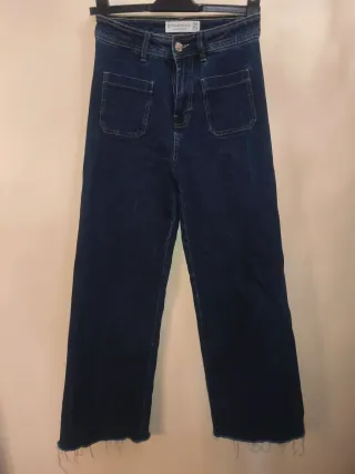 Jeans Stradivarius Talla 36 Rectos Bolsillos