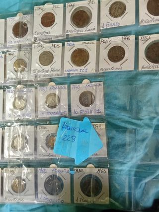 228 Monedas Francesas Francos