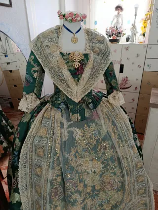 Traje de Fallera seda natural