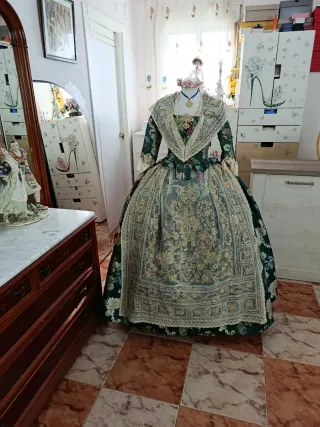 Traje de Fallera seda natural