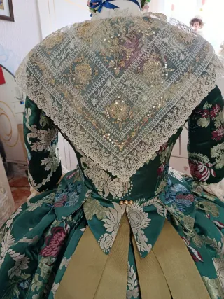 Traje de Fallera seda natural