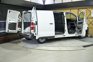 Peugeot Expert   Furgon Pro 1.5 BlueHDi 120 SS Standard