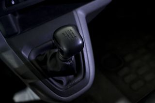 Peugeot Expert   Furgon Pro 1.5 BlueHDi 120 SS Standard