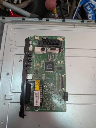 Scheda Madre 17MB825 per TV Dikom