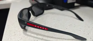 Gafas de sol Prada Linea Rossa