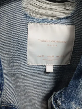 Chaqueta vaquera oversize desgastada