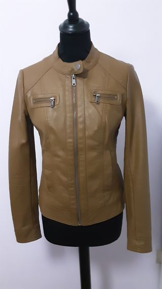 Cazadora polipiel beige/marrón