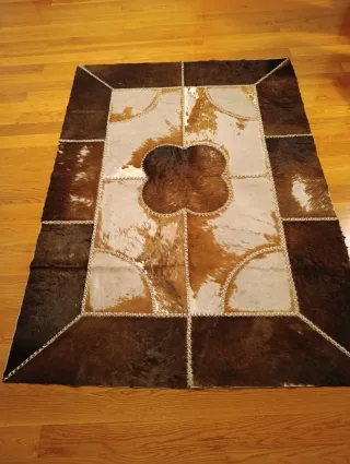 Alfombra de piel de vaca patchwork
