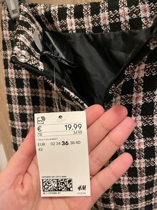 Gonna a quadri nera e rosa