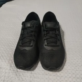 Zapatillas Under Armour Negras