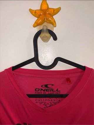 5 camisetas 1 Nike, 1 Adidas, 2 Diesel y 1 Oneill