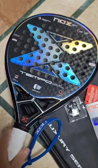 Pala Padel Nox Tempo Luxury