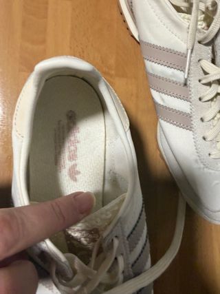 Zapatillas Adidas Beige y Marrón