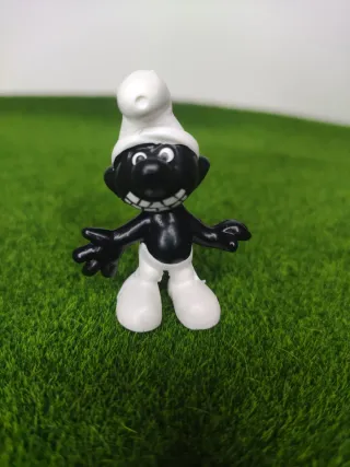 Puffo Pitufo nero fake español