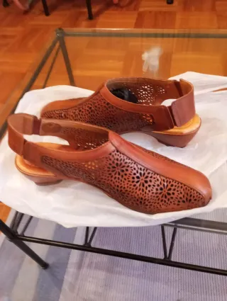 Zapatos Pikolinos mujer marrones piel