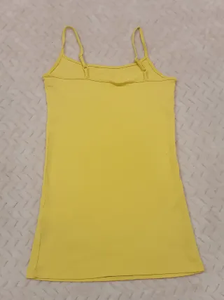 Top blanco con lazada y detalles