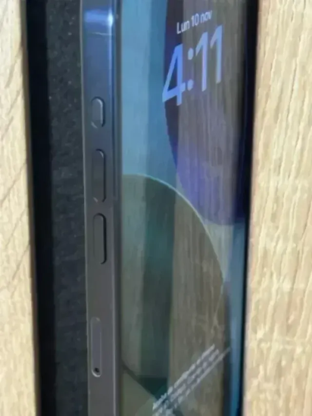 iPhone 15 Pro 128 GB Blu titanio