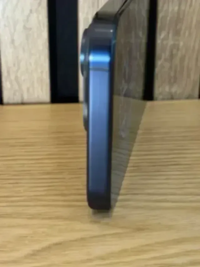 iPhone 15 Pro 128 GB Blu titanio