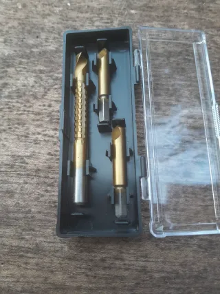 Batteria HiKOKI,presa e punte