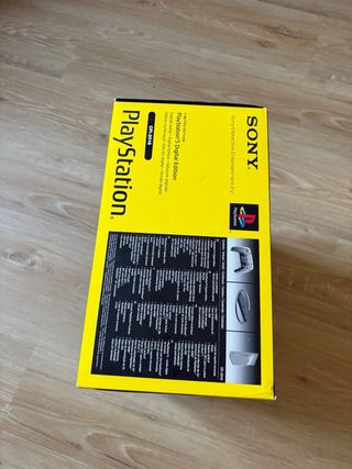 PlayStation 5 slim 30th anniversary limited ed.