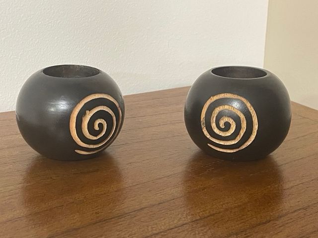 Juego 2 portavelas madera negro espiral