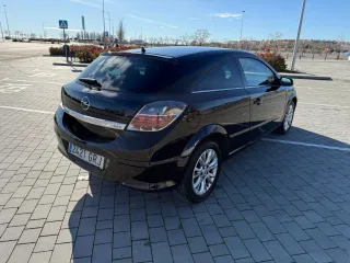 Opel Astra 2009