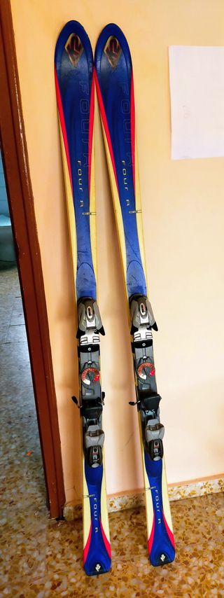 Botas de esquí Salomon y esquís K2