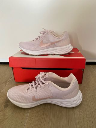 Nike Revolution 6 Mujer Talla 40 Rosa