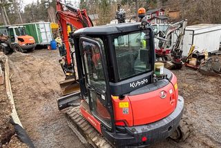 Miniexcavadora Kubota KX057-4 (2017)