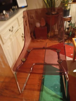 Sedie Tobías trasparenti e viola