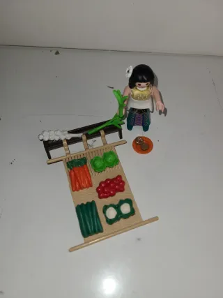 Lote 9. Verduleria Playmobil