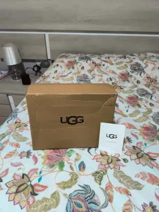 Stivali UGG Classic Ultra Mini Marroni