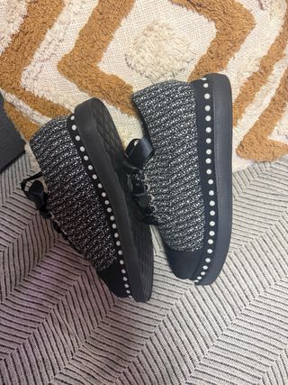 Zapatos H&D Mujer Negros y Plateados