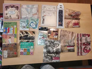 Lote(4). Papel Scrapbooking y DecoPage