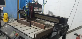 Mesa Corte Láser Fibra Raycus 1000W 1000x1000 mm