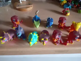 Set di figure di dinosauri