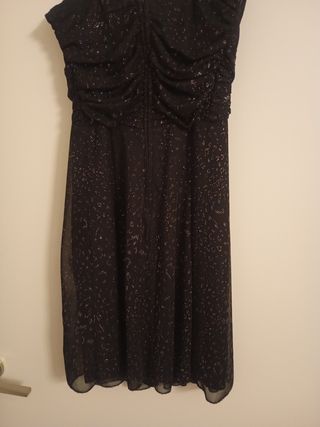 Vestido de fiesta negro con plateado