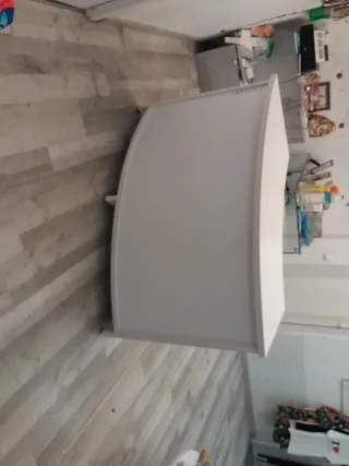 Escritorio curvo blanco