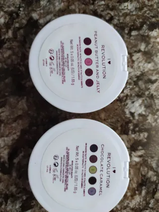 Paletas de maquillaje con forma de donut