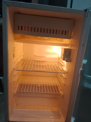 Nevera pequeña Daewoo