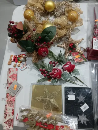 Decoración Navidad Bolas y Corona