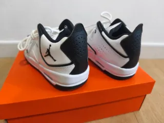 Zapatillas Jordan Blancas Talla 39