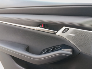 ¡SIN ENTRADA! MAZDA 3 OCTUBRE 2021