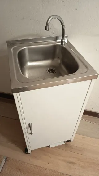 Fregadero portátil eléctrico
