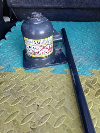 Sollevatore martinetto Iveco Daily 3.5t